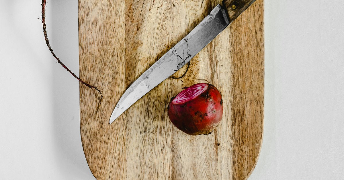 Beets with Fennel Yogurt Sauce | WHFoods.info
