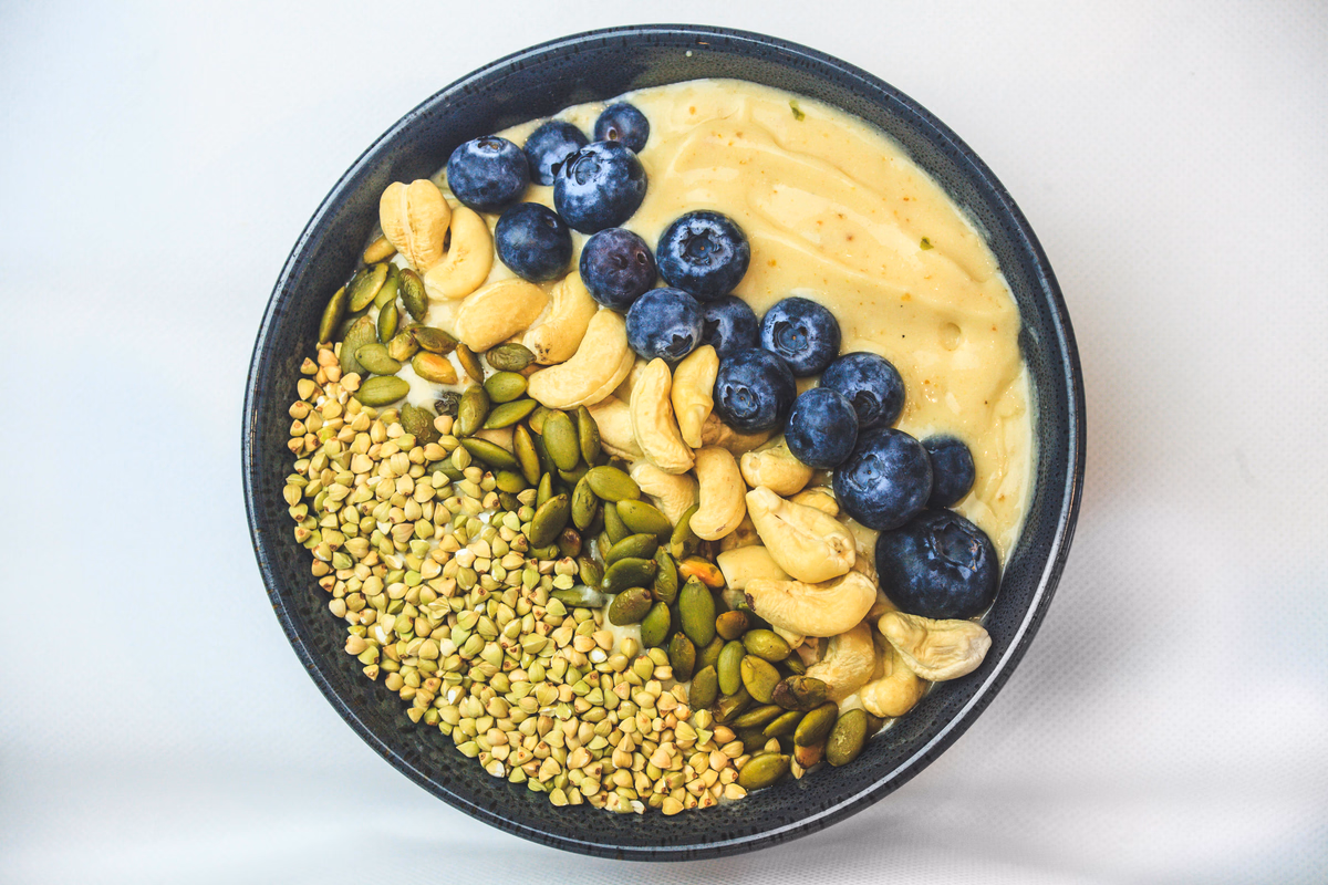 Blueberries with Cashew Sauce