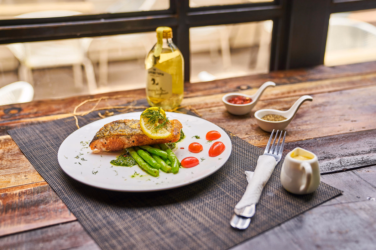 Steamed Salmon and Asparagus with Mustard Dill Sauce